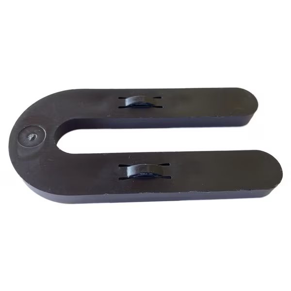 1/4", 3"L  x 1-1/2"W1/2" Slot, Interlocking U-shaped Horsehoe Plastic Shims Black 100pc/bag, Glazelock, Mfr#: Econo01