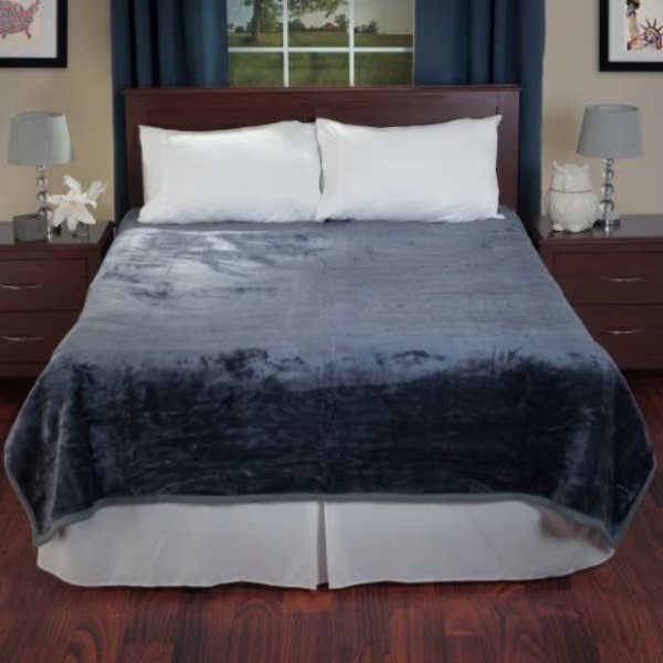 Hastings Home Solid Soft Heavy Thick Plush Mink Blanket 8 pound - Grey, Hastings Home, Mfr#: 930854TQX