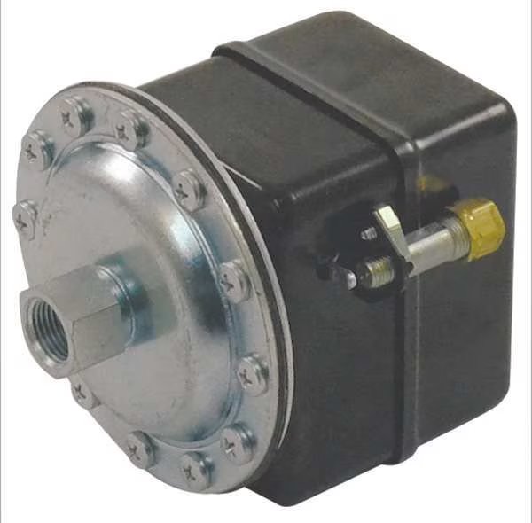 Pressure Switch, Hubbell, Mfr#: 69HAU3